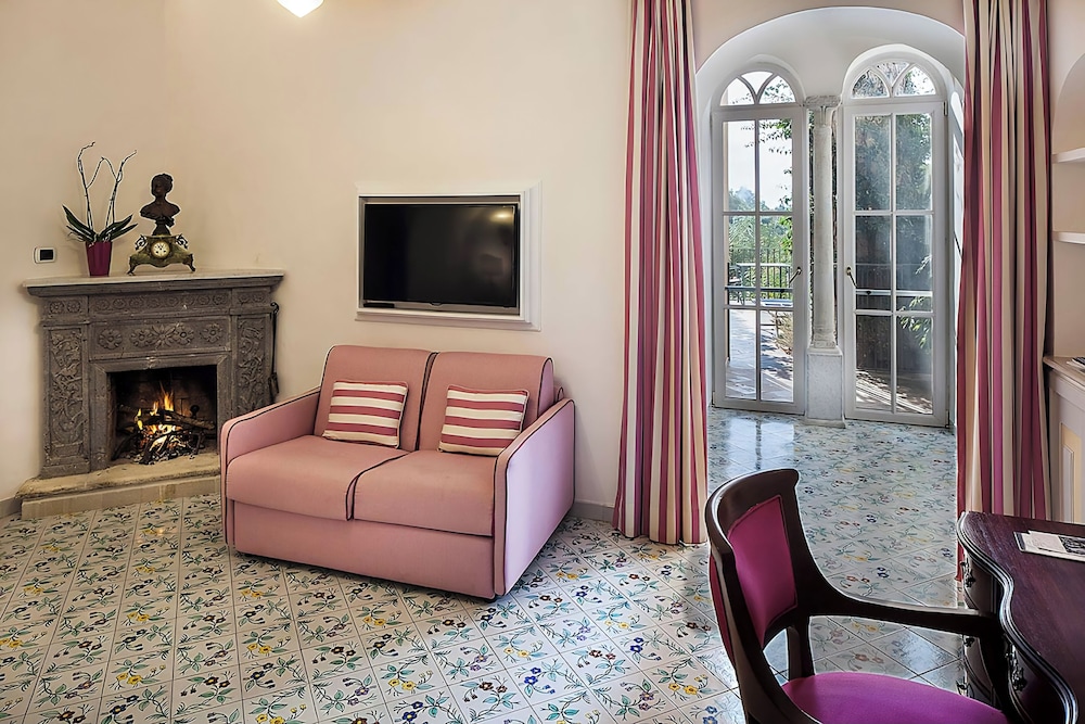 Deluxe Double or Twin Room, Sea View - Photo 8