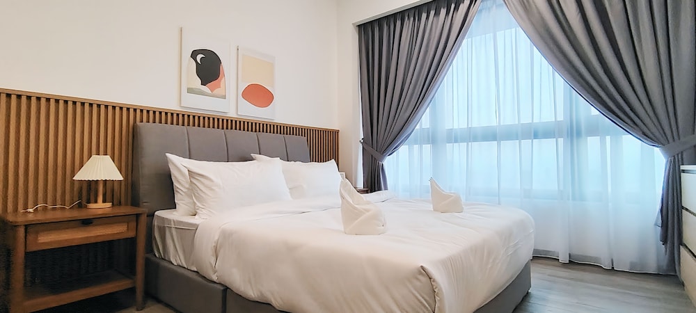 Family Apartment, 3 Bedrooms, City View