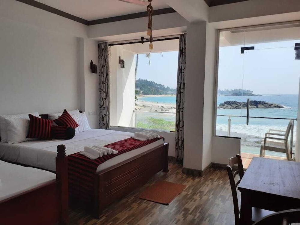 Superior Triple Room, 1 Bedroom, Sea View, Beachfront