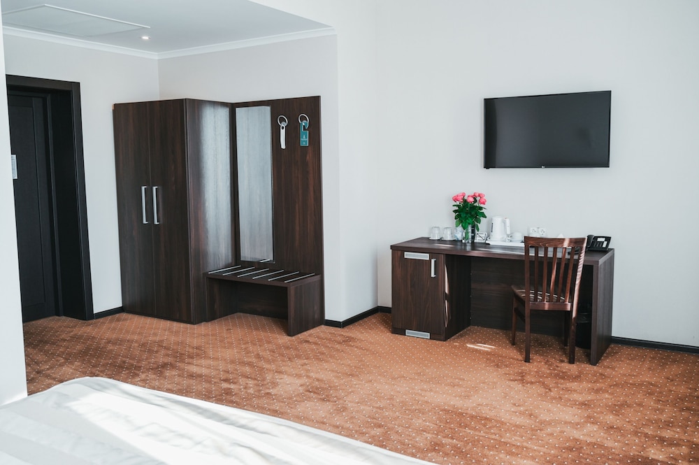 Superior Double or Twin Room photo 3