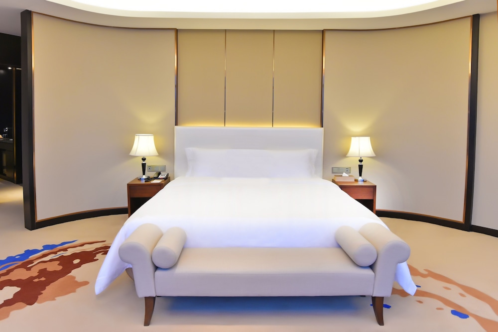Deluxe Suite photo 1