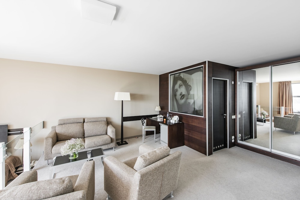 Deluxe Room, Sea View - Photo 1