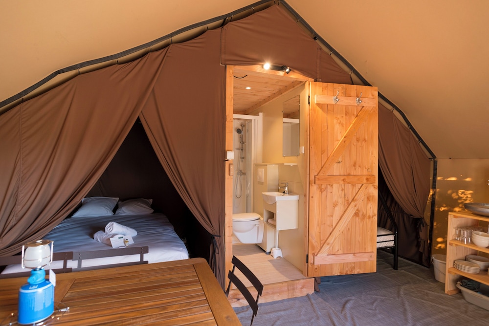 Tent photo 2