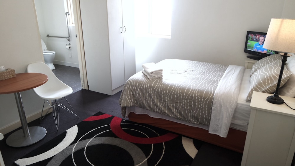 Economy Studio Suite, Accessible — the supplier's photographs — photo 3