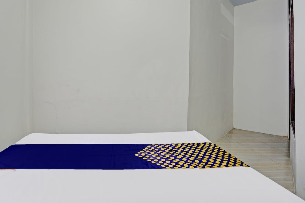 Basic Double Room photo 3