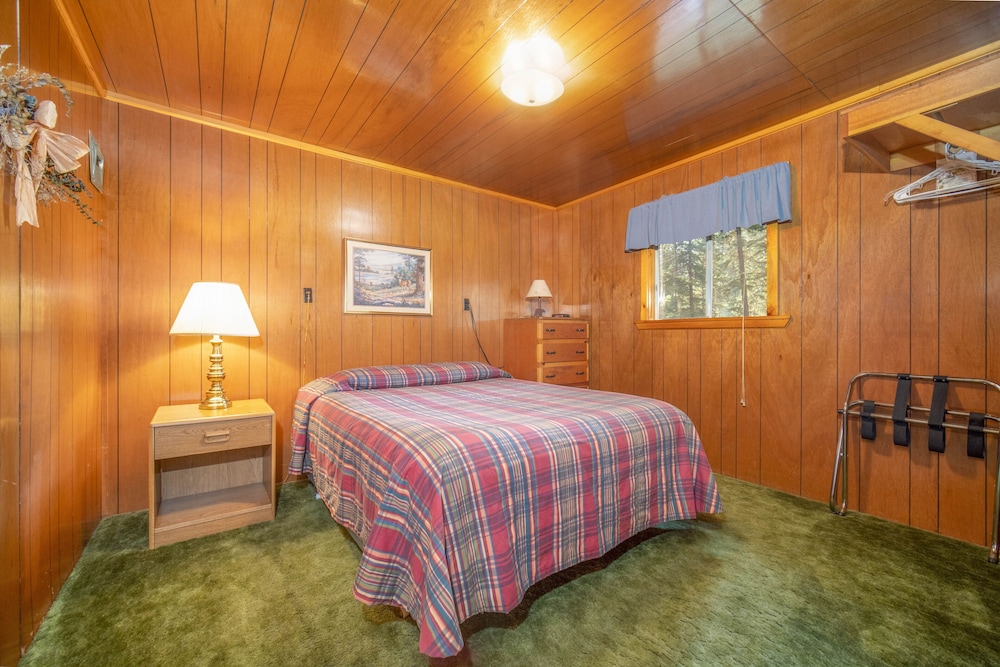 Panda Bear Cabin