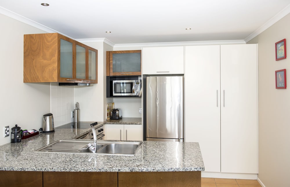 Signature Apartment, 3 Bedrooms, 2 Bathrooms, Oceanfront photo 2
