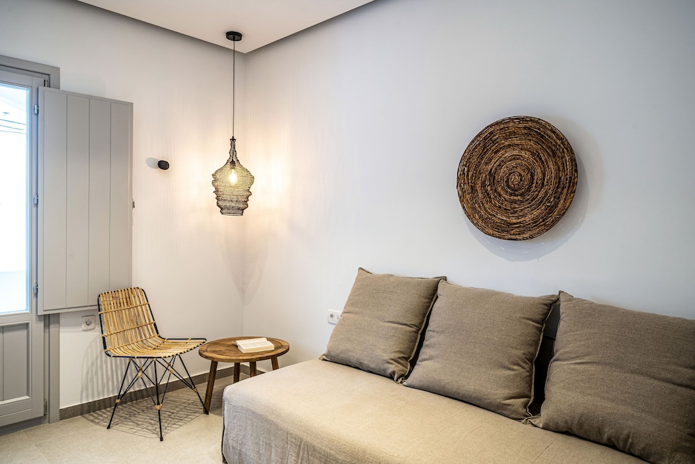 Junior Suite, Pool View