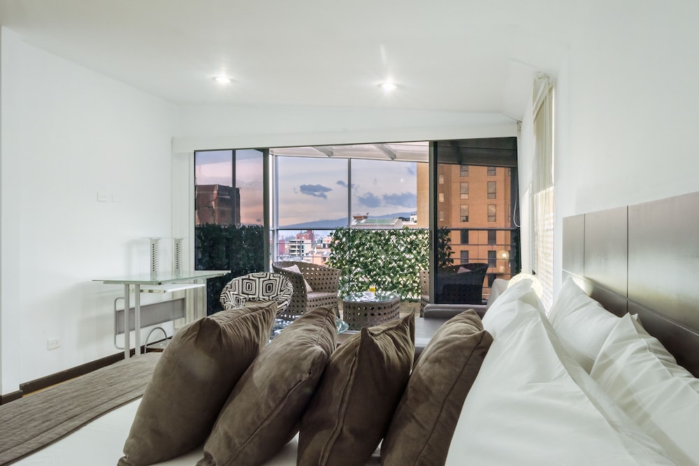 Executive Room - Photo 3