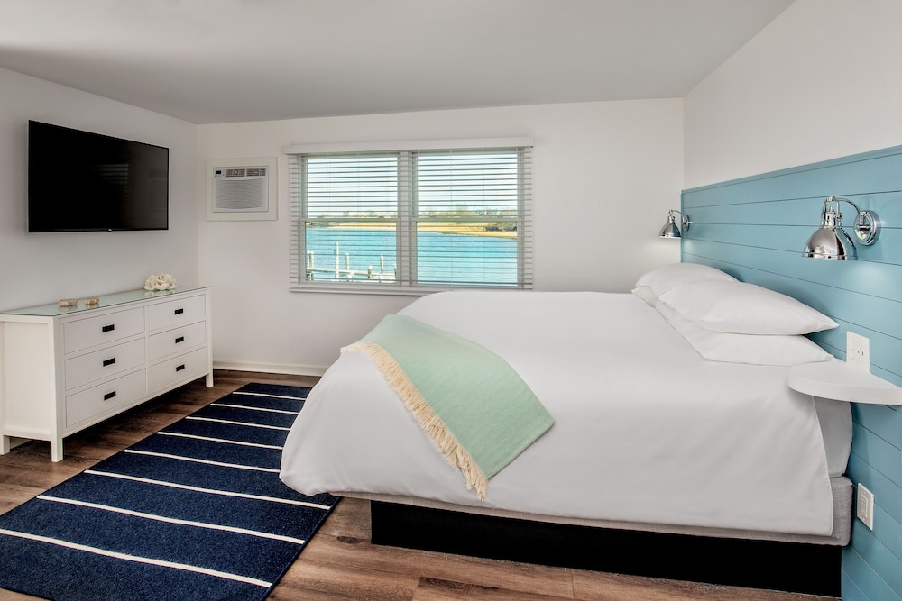 Premium Single Room, 1 King Bed