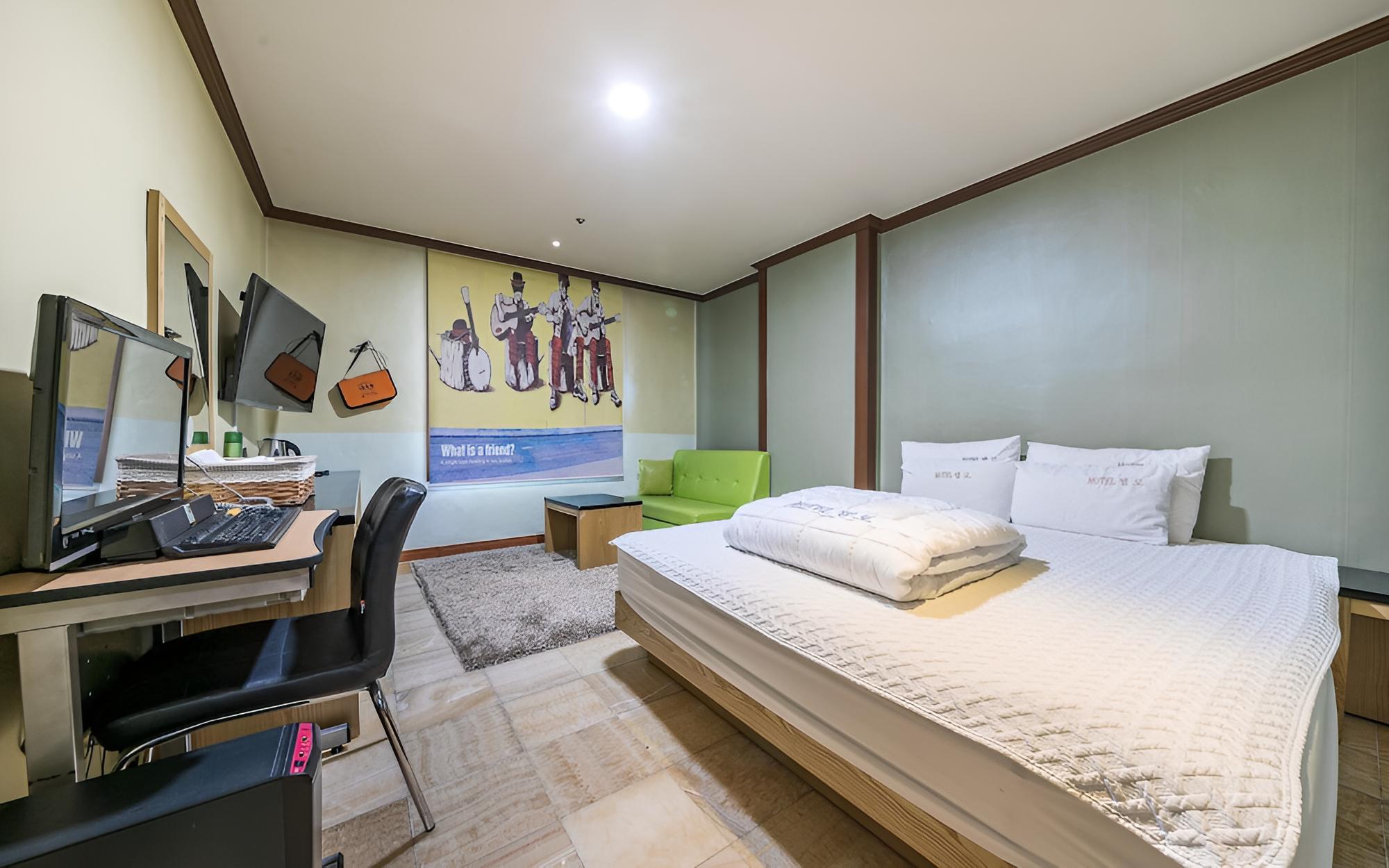 Room (General room (check out at 16:00 Netf) - Photo 1