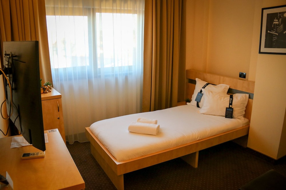 City Single Room, 1 Twin Bed photo 2
