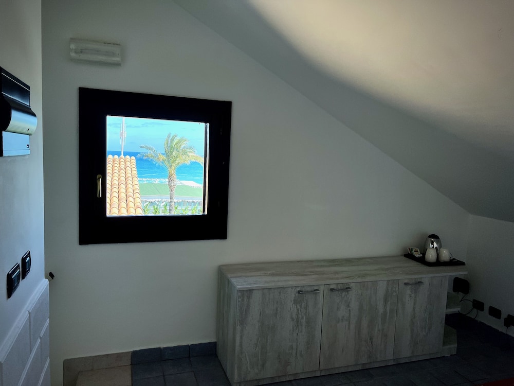 Standard Room, Terrace, Sea View photo 3