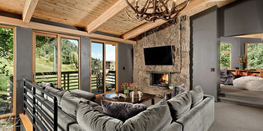 Condo, 3 Bedrooms