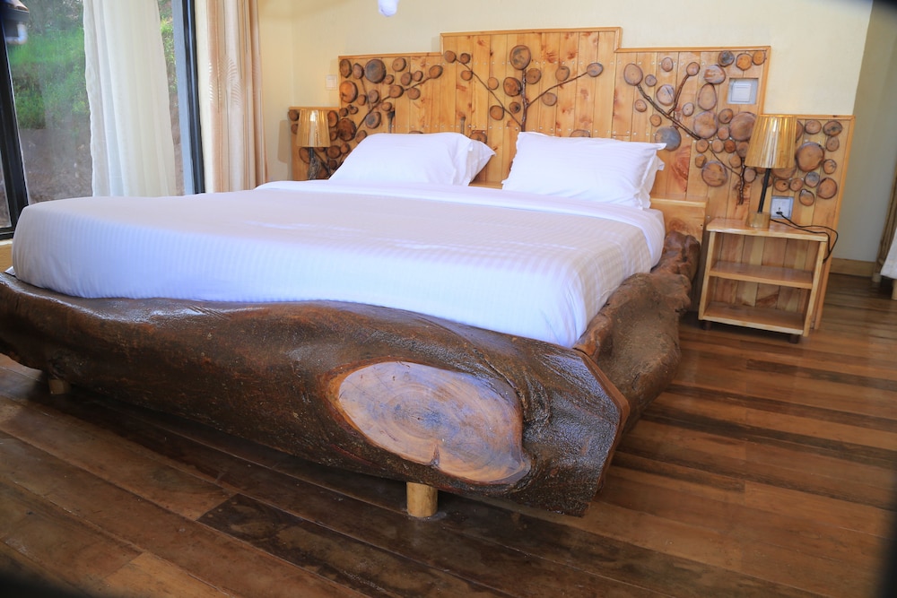 Deluxe Double Room, Balcony, Lake View photo 2