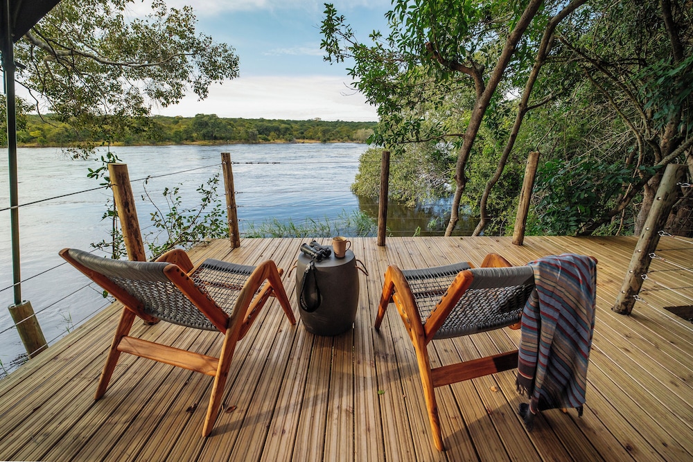 Luxury Tent, 1 Bedroom, Balcony, River View photo 3