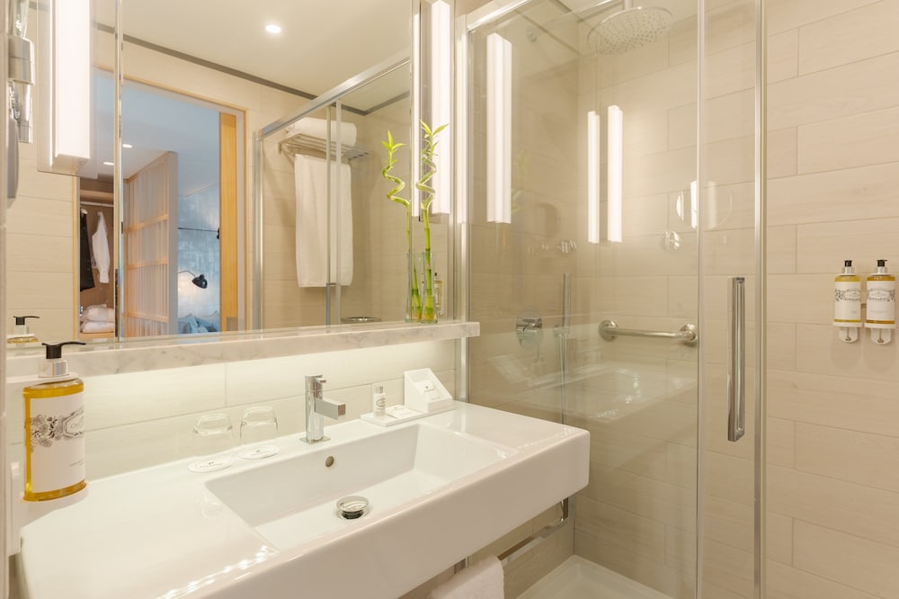 Junior Suite, River View - Photo 8