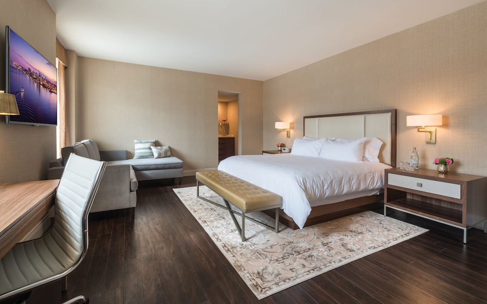 Executive Room, 1 King Bed - Photo 3