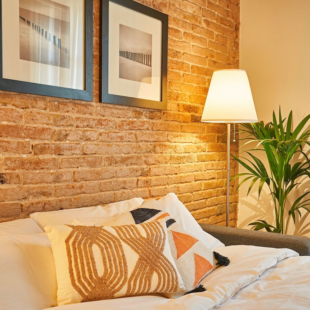 Apartment photo 2
