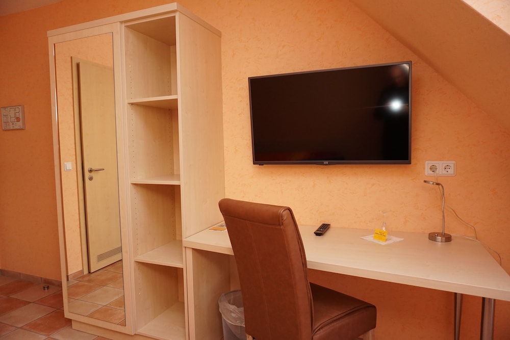 Single Room photo 2