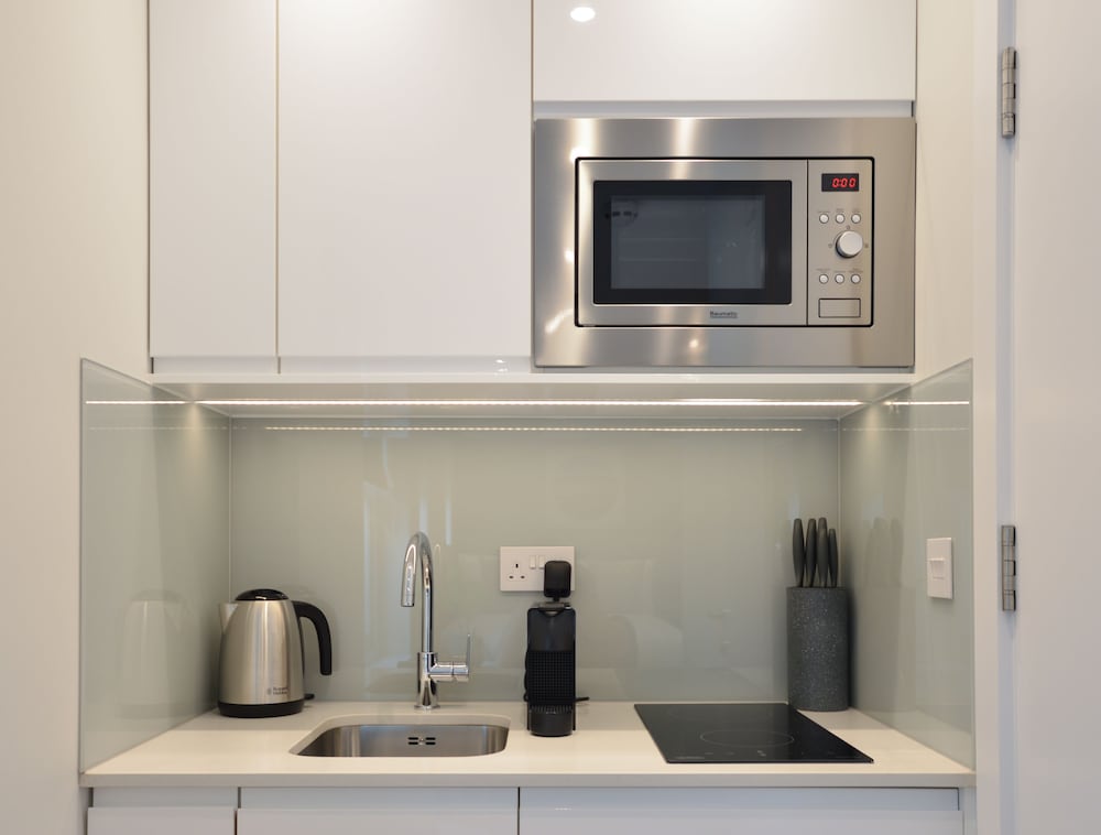 Small Studio Apartment photo 2