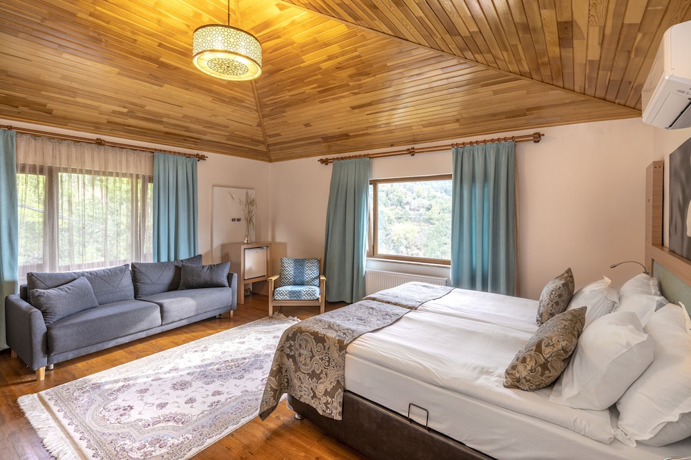 Standard Double or Twin Room - Photo 5