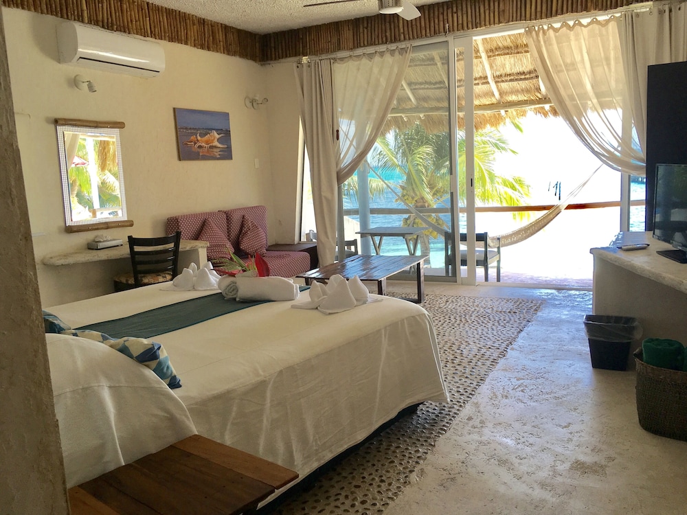 Romantic Suite, Beach View