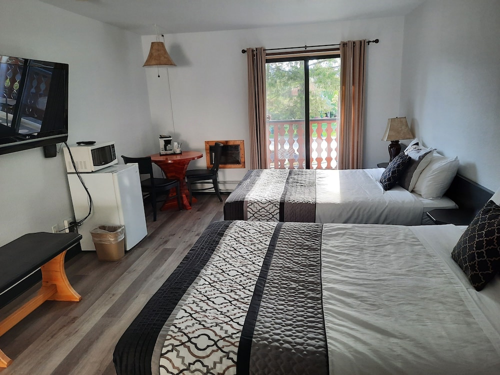 Superior Room, Park View, Mountainside photo 1