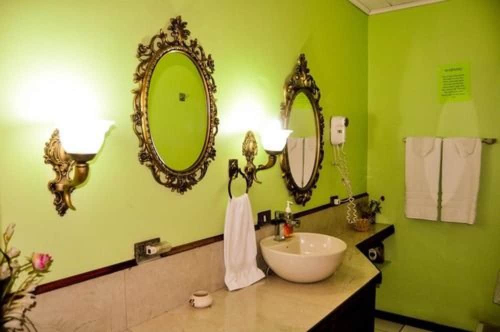Friendly Suite photo 3