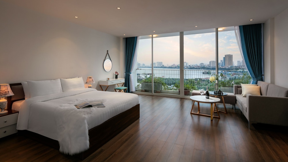 Executive Penthouse