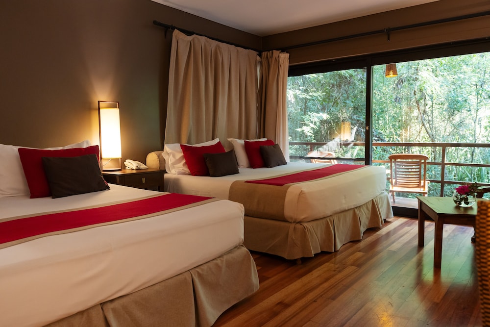 Superior Quadruple Room, 2 Queen Beds