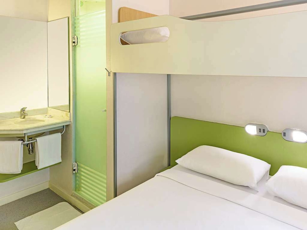Superior Room, Multiple Beds (Minibar. Hair Dryer) photo 3