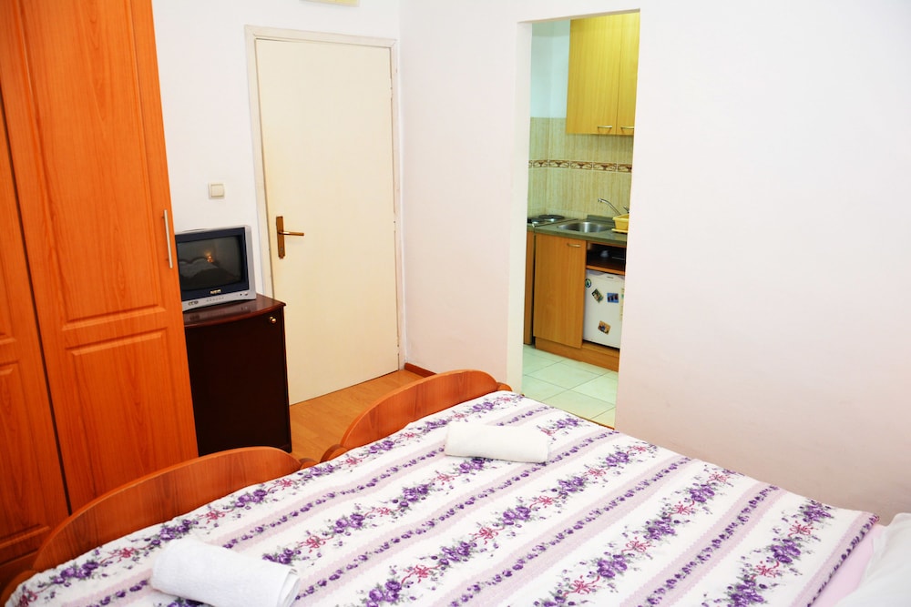 Studio, 1 Double Bed, Sea View, Sea Facing photo 2