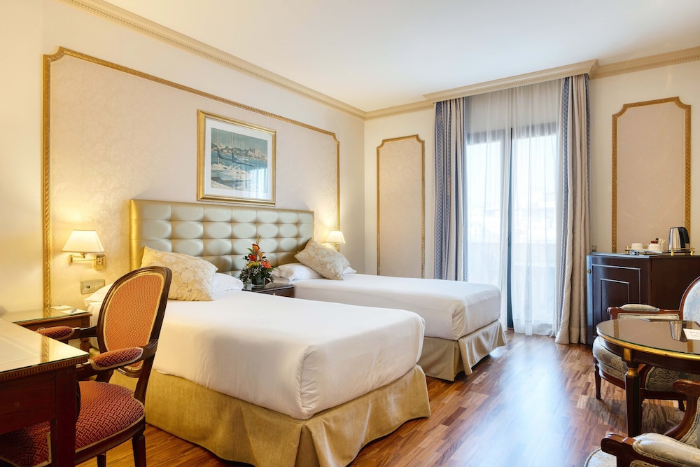 Classic Room, 1 Double or 2 Twin Beds, Terrace photo 3