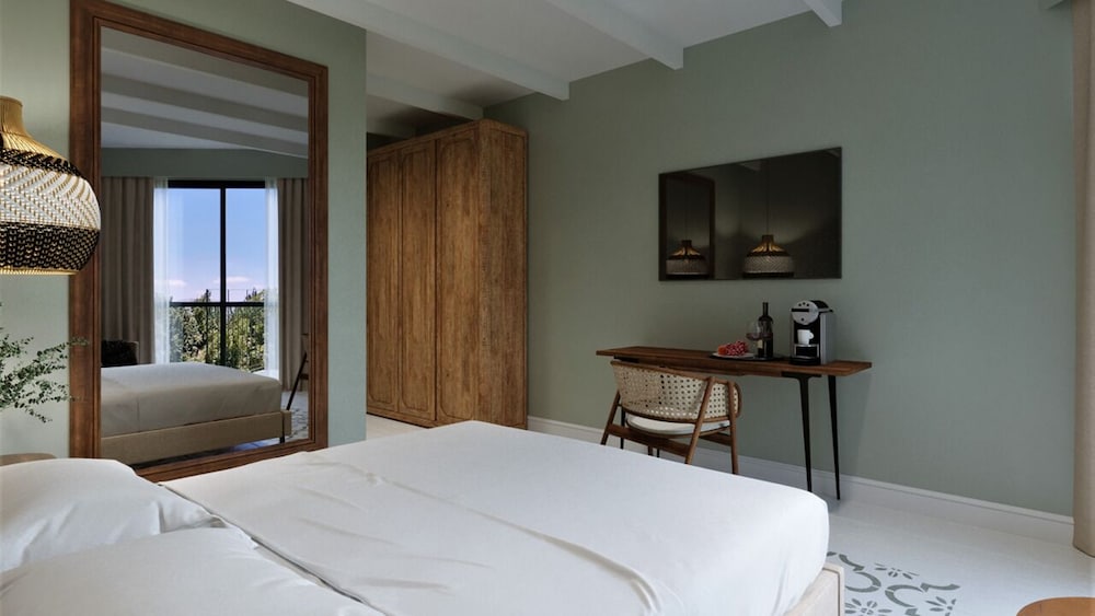 Superior Double or Twin Room photo 3