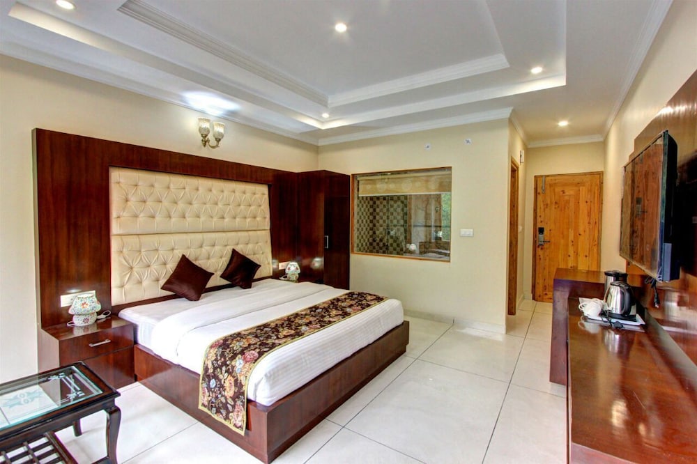 Premium Room - Photo 6