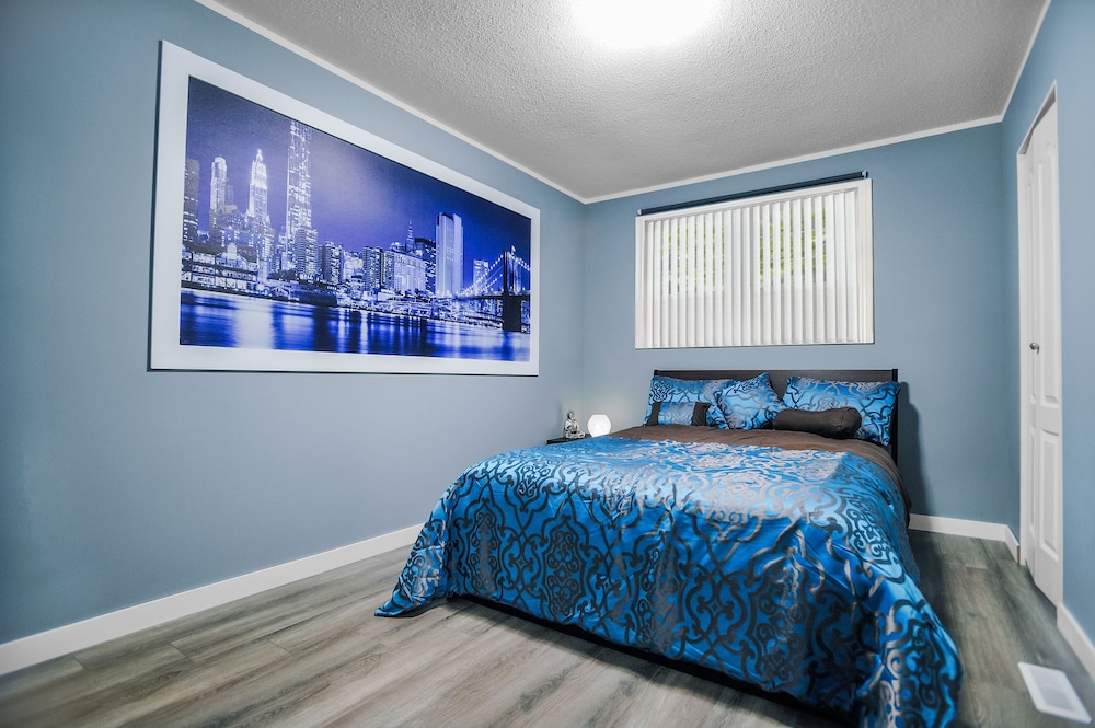 Luxury Townhome, Multiple Beds, Non Smoking photo 3