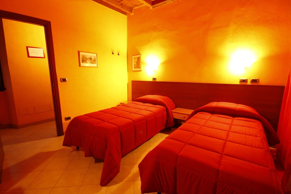Double Room, 2 Twin Beds photo 3