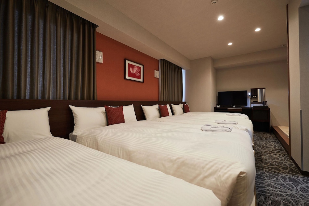 Force Japanese Western Style Room (Housekeeping at 1,500 yen per request)