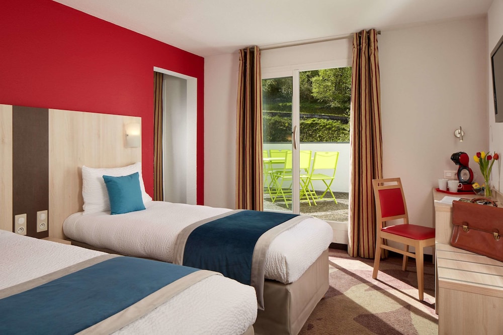 Deluxe Twin Room - Photo 2