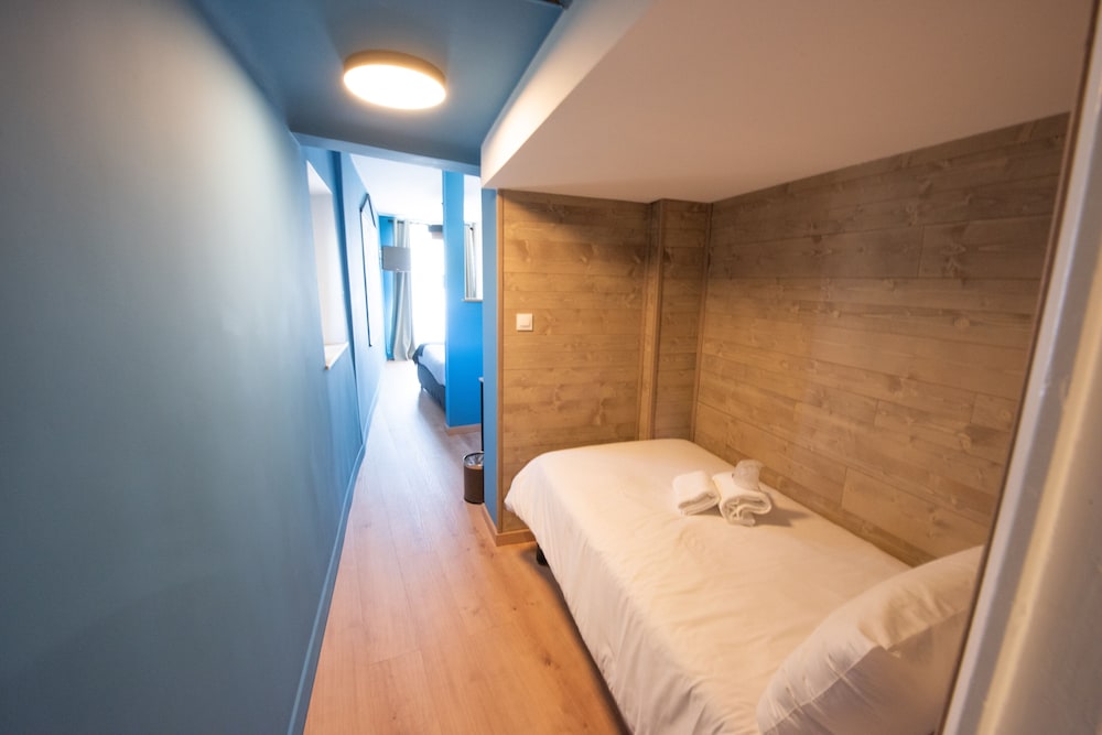 Premium Triple Room, Multiple Beds, Non Smoking photo 2
