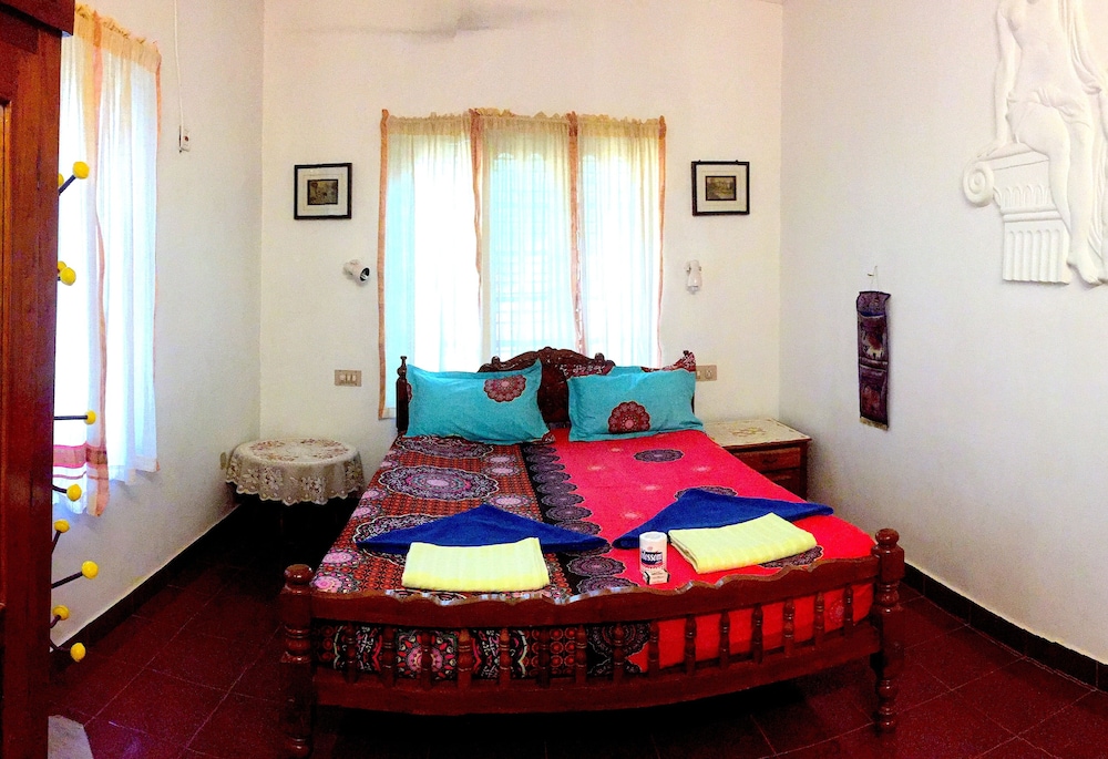 Standard Room (Non A/C) photo 1