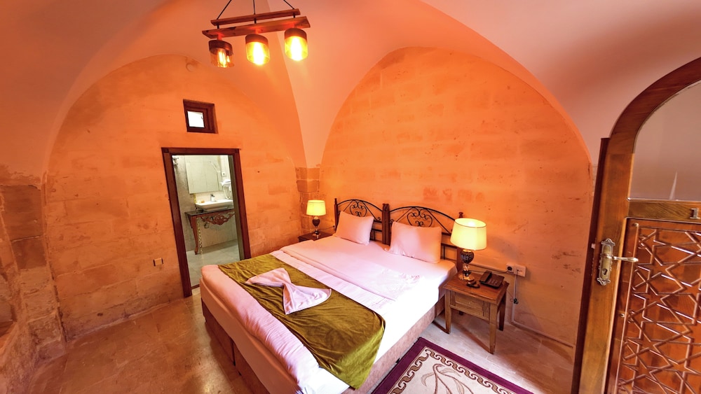 Standard Double or Twin Room - Photo 18