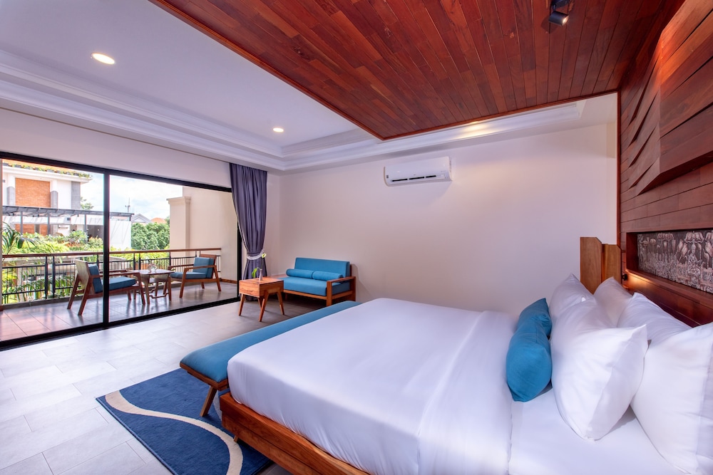 Premier Suite Double with Balcony photo 1