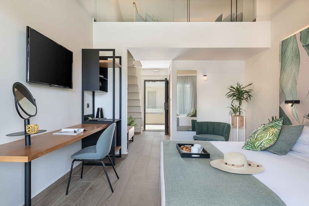 Junior Suite - Maisonette With Pool View - Photo 14