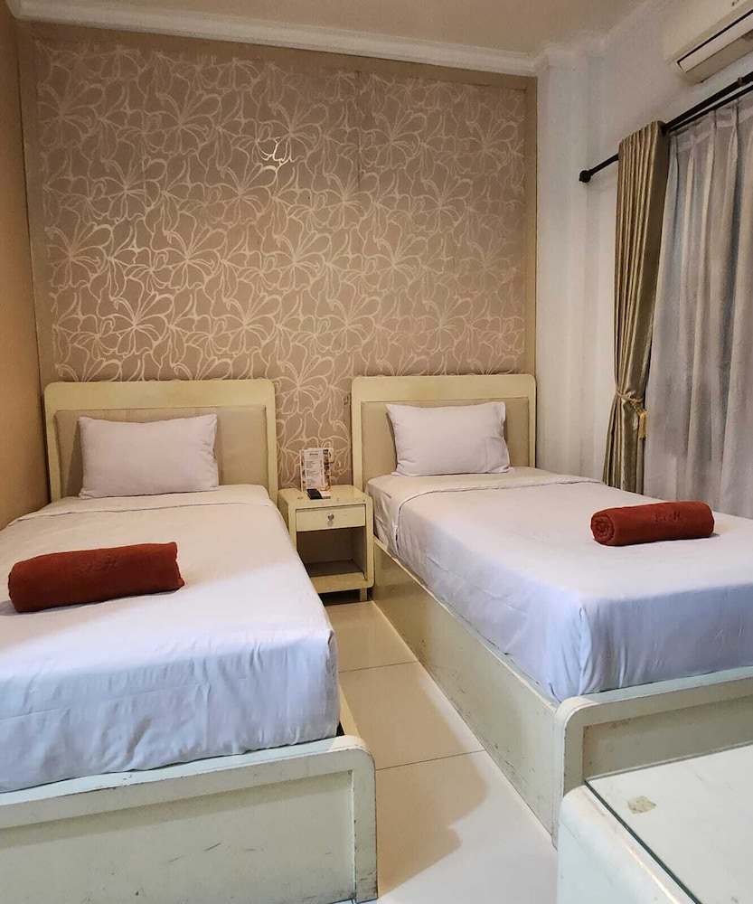 Deluxe Room - Photo 3