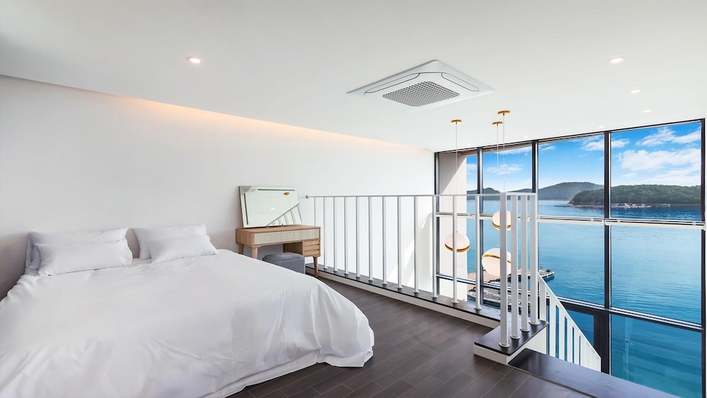 Basic Room, 1 Bedroom (303 (Spa,Ocean view)) - Photo 1