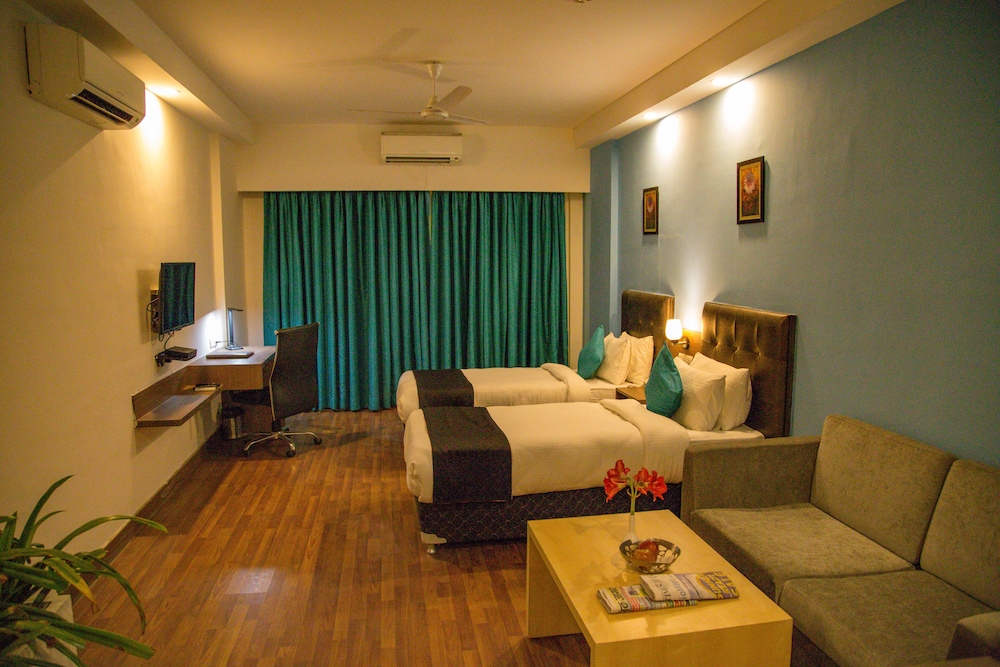 Grand Twin Room - Photo 1
