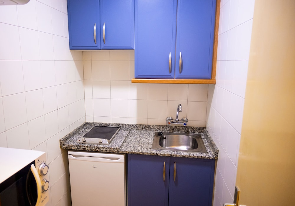 Standard Studio, Garden View, Ground Floor - Photo 10