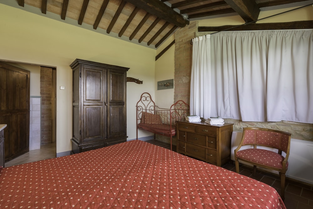 Honeymoon Apartment photo 2